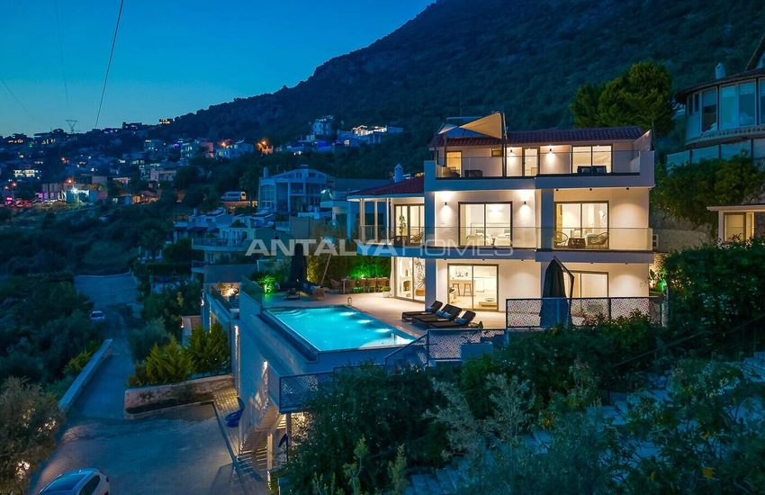 5-schlafzimmer-villa Mit Pool Und Parkplatz In Kalkan, Antalya 3