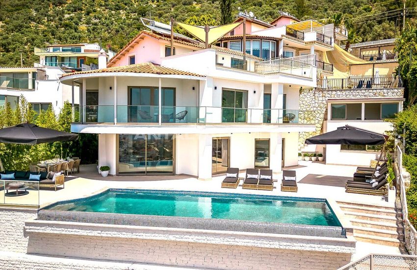 5-schlafzimmer-villa Mit Pool Und Parkplatz In Kalkan, Antalya 1