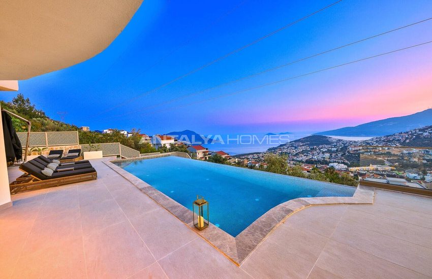 5-schlafzimmer-villa Mit Pool Und Parkplatz In Kalkan, Antalya 14