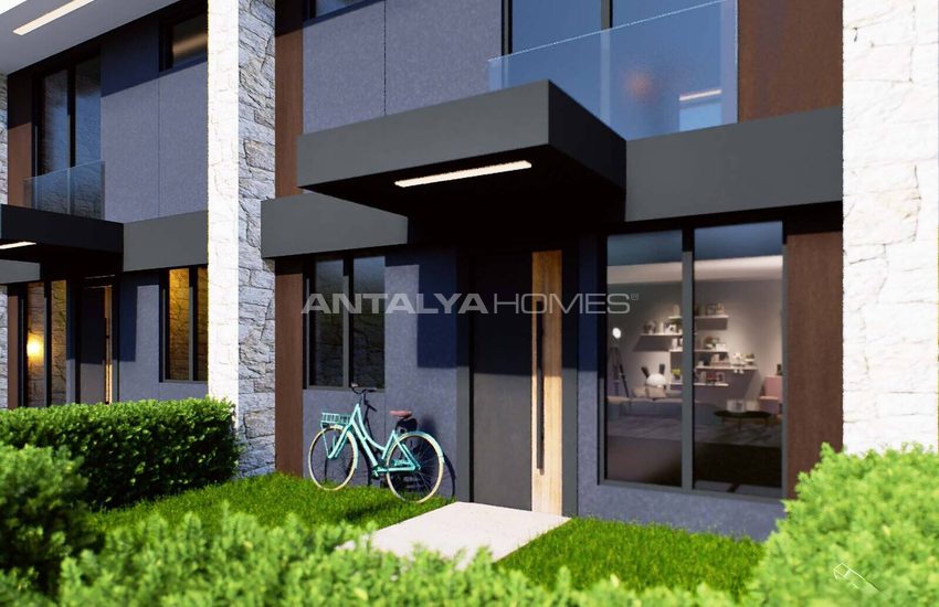 Antalya Kepez'de Havuzlu ve Güvenlikli Sitede Daireler 11