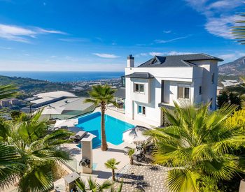 Alanya Kargıcak'ta Özel Havuzlu Villa 1