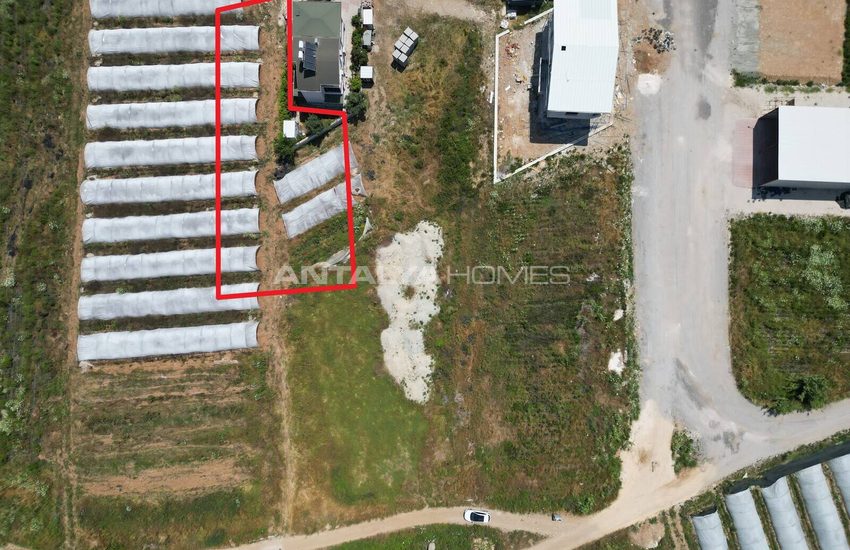 Antalya Serik'te Yatırımlık Geniş Satılık Arsa 1