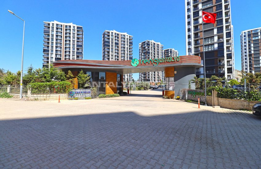 Elegant Lägenhet Med Omfattande Faciliteter I Antalya Dosemealti