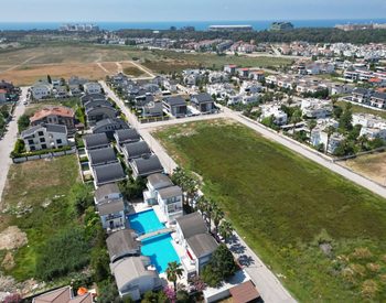 Halfvrijstaande Villa Met Grote Tuin In Belek, Antalya 2