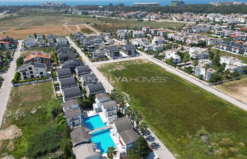 Parhus Med Stor Trädgård I Belek Antalya 2