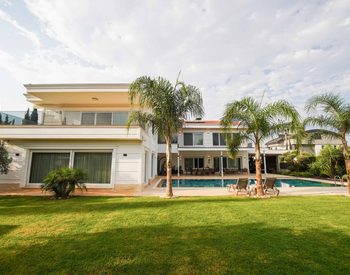 Villa Individuelle Spacieuse Avec Piscine À Antalya Dosemealti 3