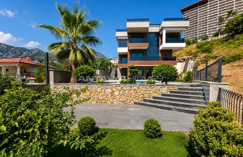 Alanya'da Deniz Manzaralı ve Havuzlu Müstakil Şık Villa 8