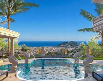 Alanya'da Deniz ve Doğa Manzaralı Satılık Villa 1