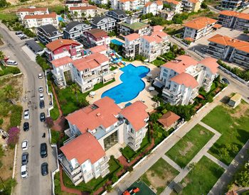 Appartement Au Rez-de-chaussée Avec Piscine Commune À Antalya Belek 1
