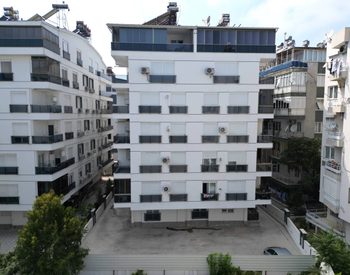 Antalya Muratpaşa'da Otoparklı Projede Giriş Kat Daire 2