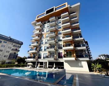 Alanya Avsallar'da Zengin Olanaklara Sahip Sitede Daire 1