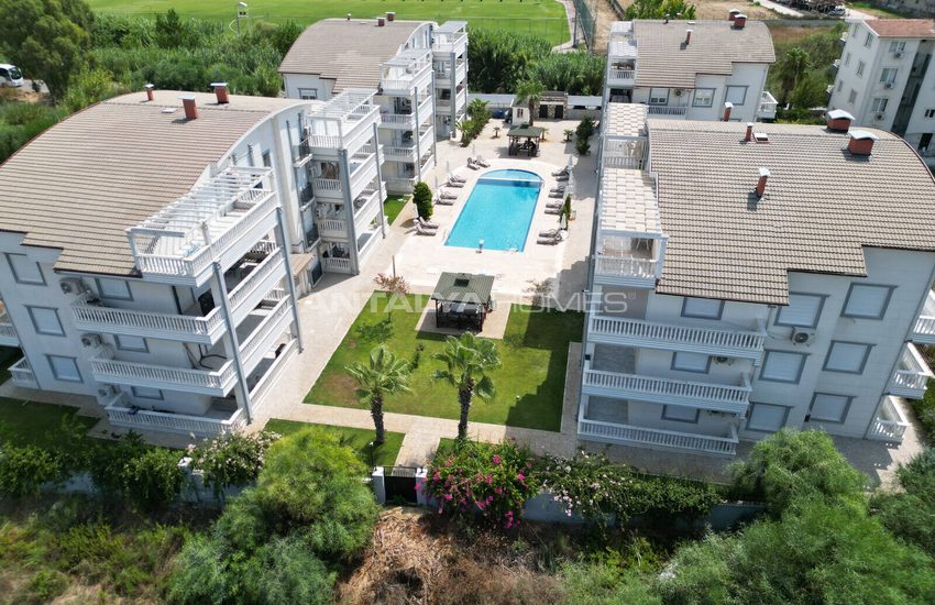 Appartement En Rez-de-chaussée Avec Piscine Commune À Antalya 1