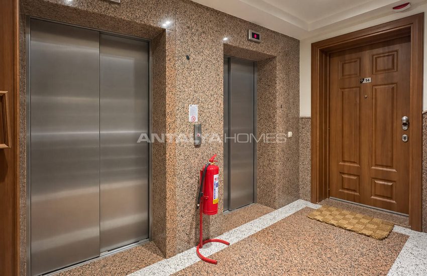 Apartment in a Seafront Complex with Pool in Konyaaltı Antalya 7