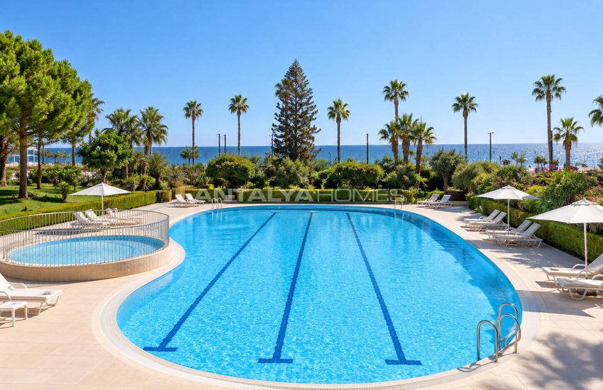 Apartment in a Seafront Complex with Pool in Konyaaltı Antalya 5