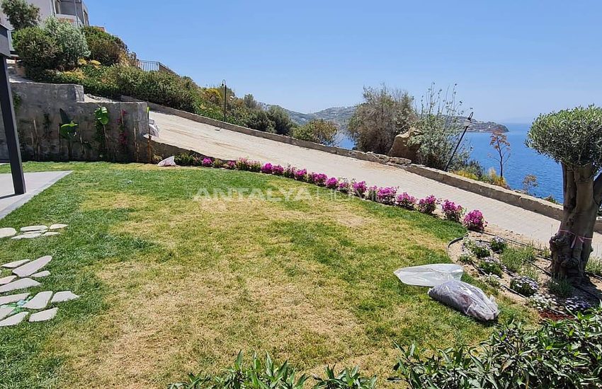 Bodrum Property Nestled with Mesmerizing Surroundings 11