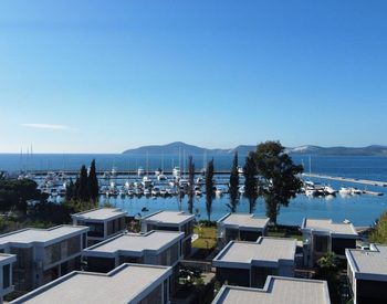 Lyxiga Hus Med Utsikt Över Småbåtshamnen I Milas Mugla 2