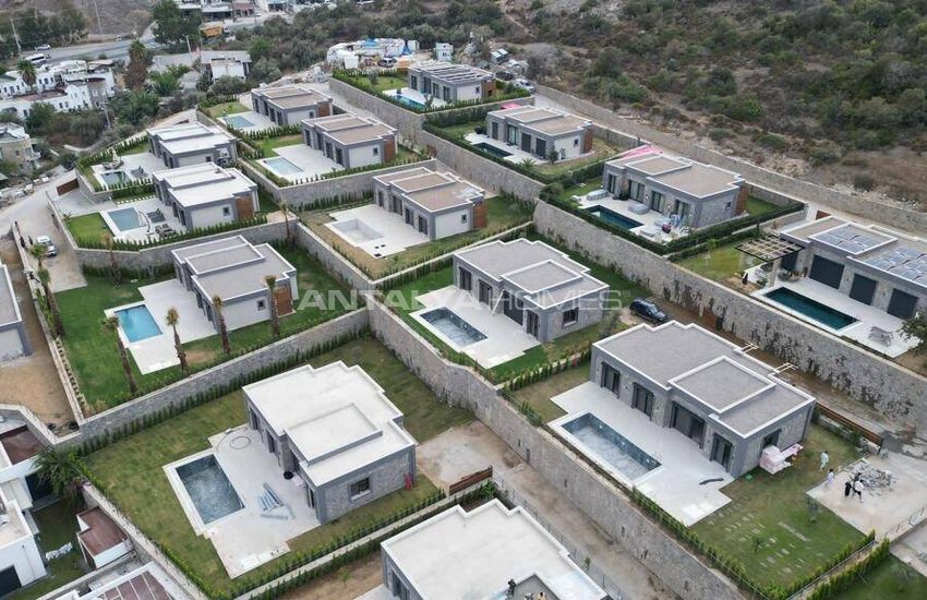 Detached Villas with Private Pool in Bodrum Yalikavak 8