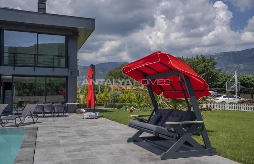 Muğla Menteşe’de Özel Yüzme Havuzlu Satılık Müstakil Villa 12