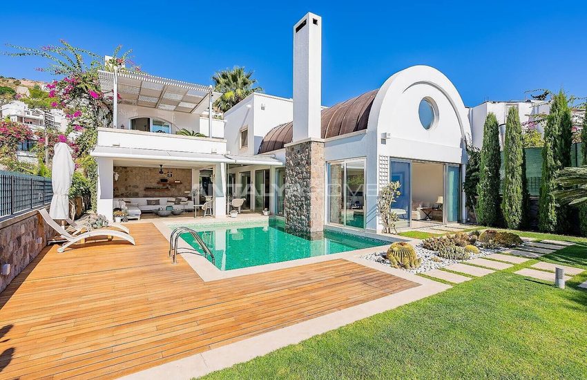 Einzel Villa Am Meer Mit Privatem Pier In Bodrum Gundogan 1