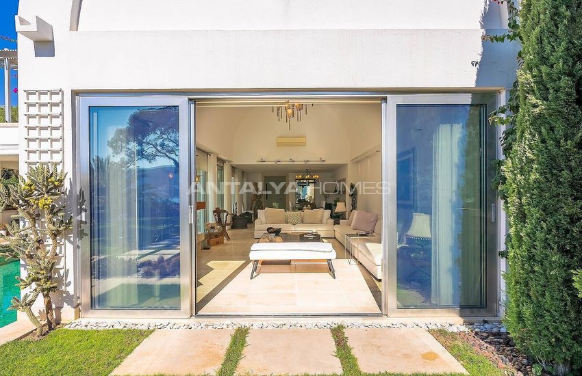 Einzel Villa Am Meer Mit Privatem Pier In Bodrum Gundogan 15