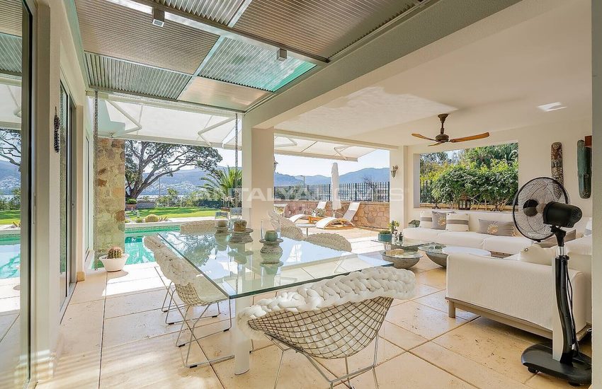 Einzel Villa Am Meer Mit Privatem Pier In Bodrum Gundogan 21