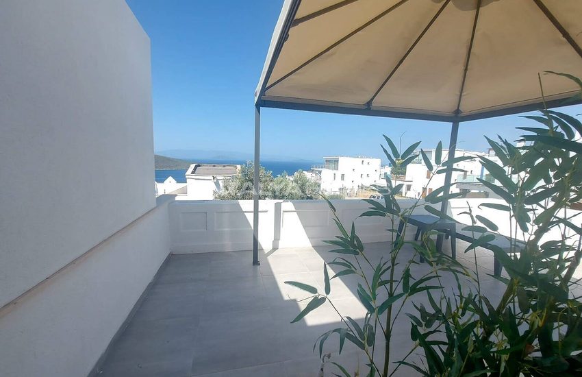 Sea View Semi-detached Villa with Garden in Bodrum Turkbuku 15