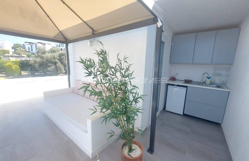 Sea View Semi-detached Villa with Garden in Bodrum Turkbuku 16