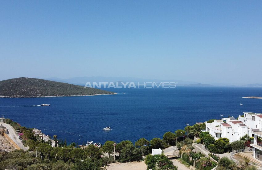 Sea View Semi-detached Villa with Garden in Bodrum Turkbuku 17