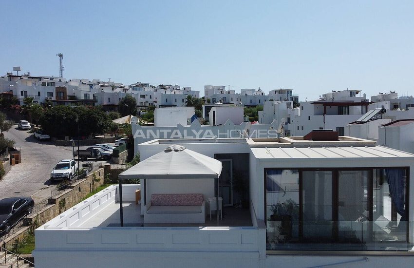 Sea View Semi-detached Villa with Garden in Bodrum Turkbuku 13