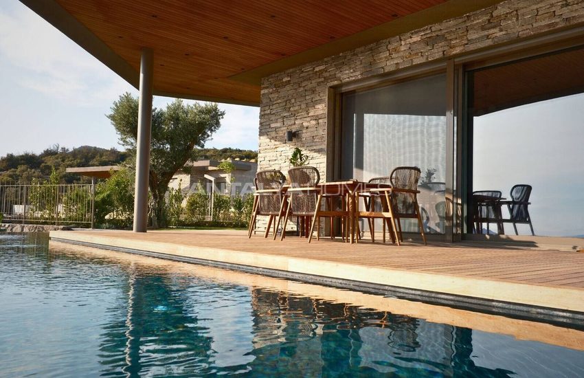 Detached Villas with Unobstructed Sea Views in Bodrum 2