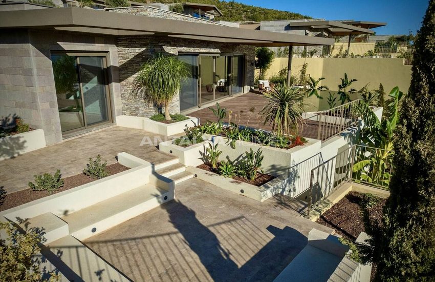 Detached Villas with Unobstructed Sea Views in Bodrum 10