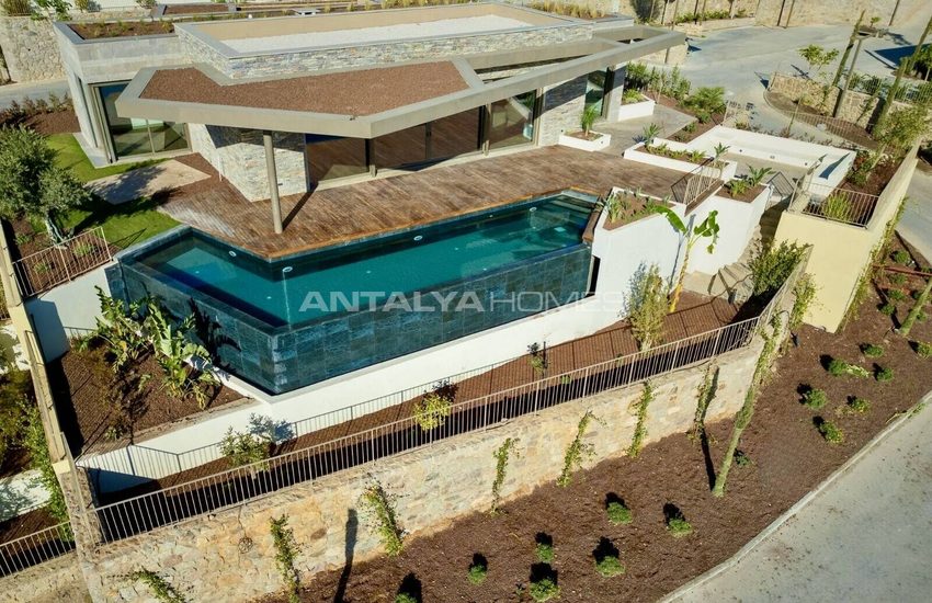 Detached Villas with Unobstructed Sea Views in Bodrum 4