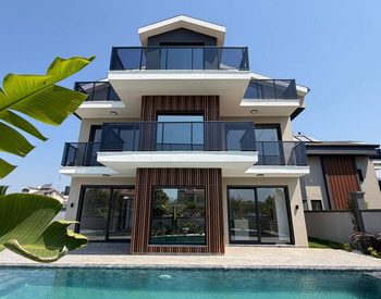 Fethiye Çalış'ta Özel Havuzlu ve Bahçeli Müstakil Villalar 2