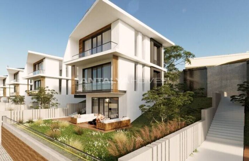 Bodrum Muğla'da Zengin Olanaklı Sitede Tripleks Villalar 3