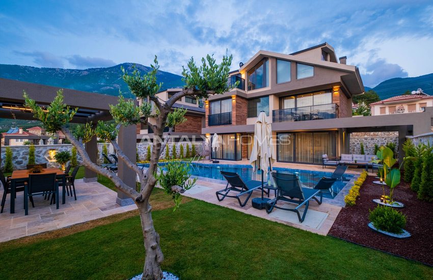 3+1 Villa Met Privézwembad En Sauna In Oludeniz, Turkije 1