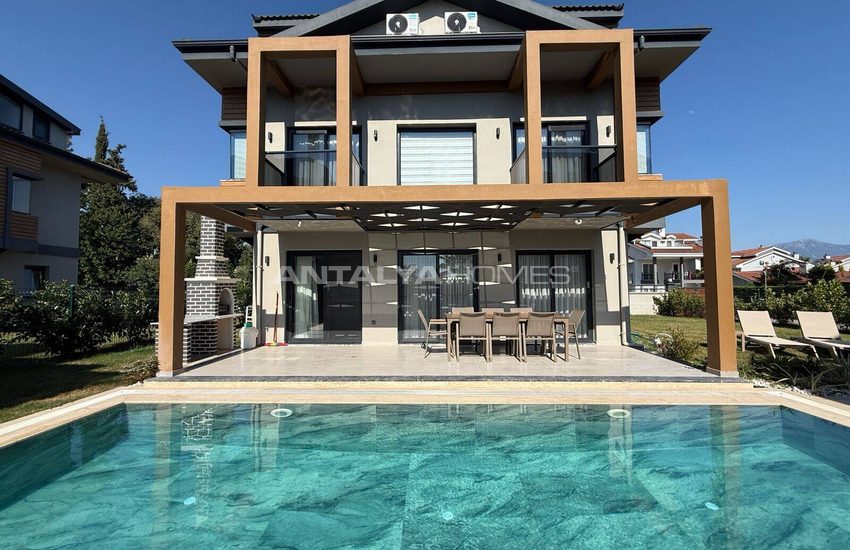 Villa Élégante De 3 Chambres Près De La Plage À Fethiye