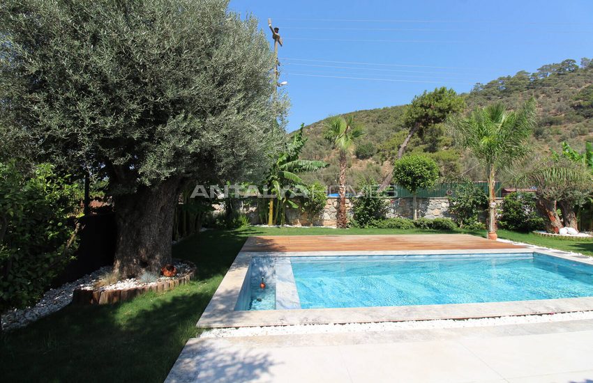 Stylish Villas with Private Pool and Garden in Bodrum 17