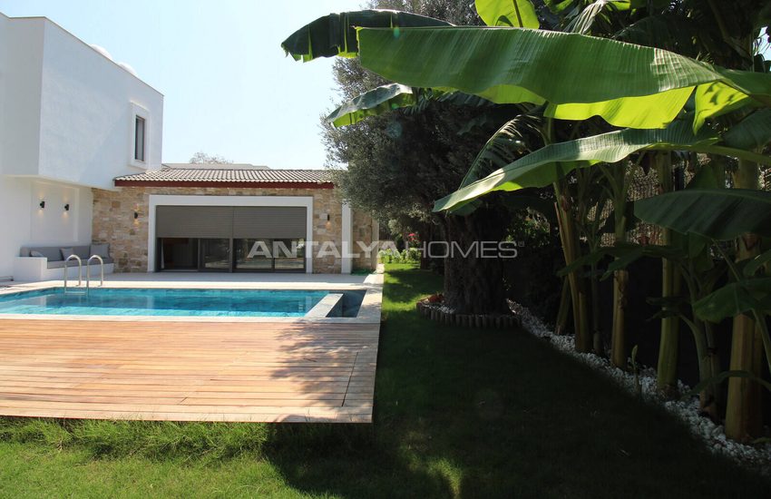 Stylish Villas with Private Pool and Garden in Bodrum 15
