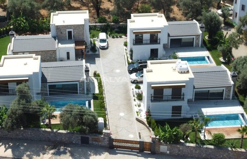 Stylish Villas with Private Pool and Garden in Bodrum 2