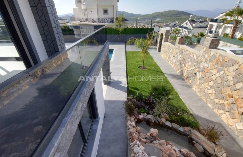 Muğla Fethiye'de Özel Havuzlu Şık Müstakil Villa 11