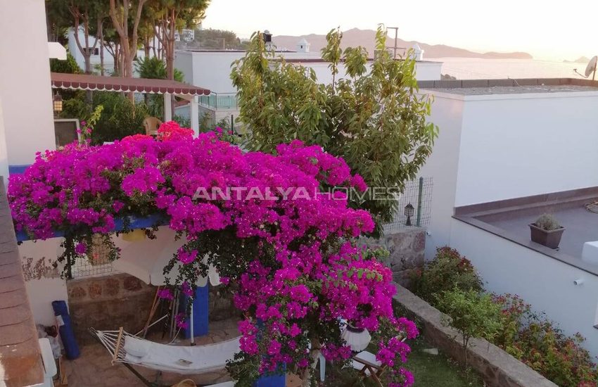 Exquisite Villa with Private Pier in Bodrum Yalıkavak 10