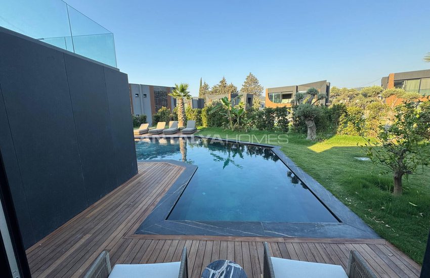 Detached Real Estate with Pool Close to Sea in Bodrum Turkbuku 4