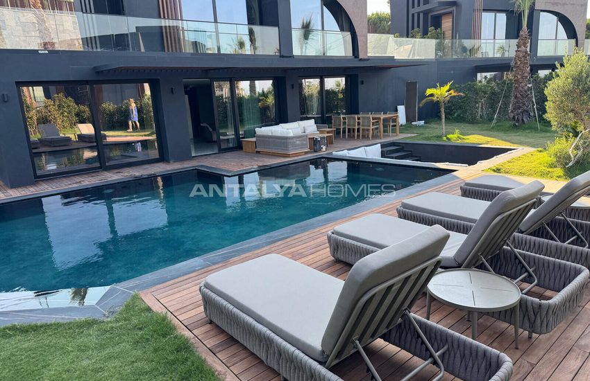 Detached Real Estate with Pool Close to Sea in Bodrum Turkbuku 9