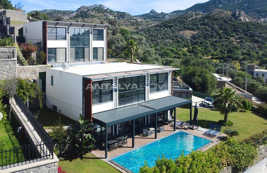 Bodrum Yalıkavak'ta Deniz Manzaralı ve Özel Havuzlu Ev 7