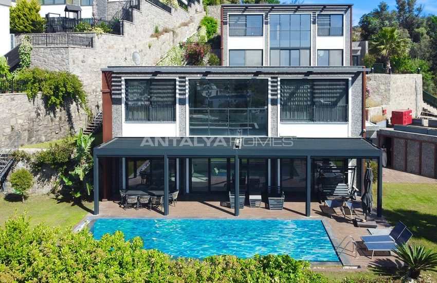 Bodrum Yalıkavak'ta Deniz Manzaralı ve Özel Havuzlu Ev 9