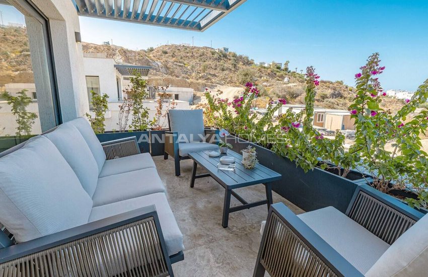 Sea View Houses with Private Pool and Garden in Bodrum 7