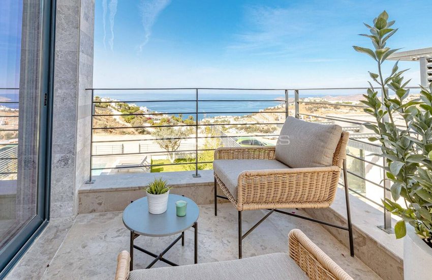 Sea View Houses with Private Pool and Garden in Bodrum 6