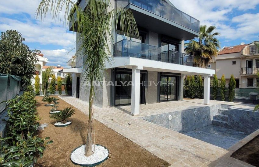 4-bedroom House with Pool and Garden in Fethiye Muğla