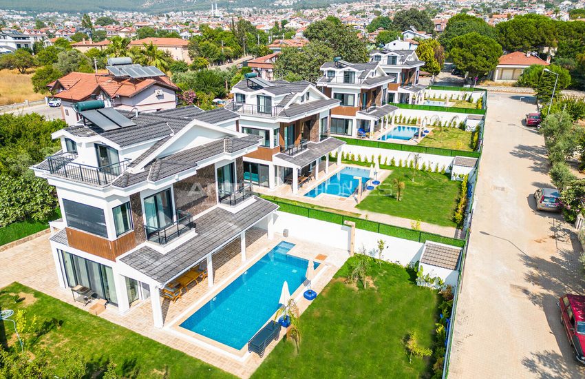 Villa De 4 Chambres À Vendre Près De Fethiye Oludeniz 1