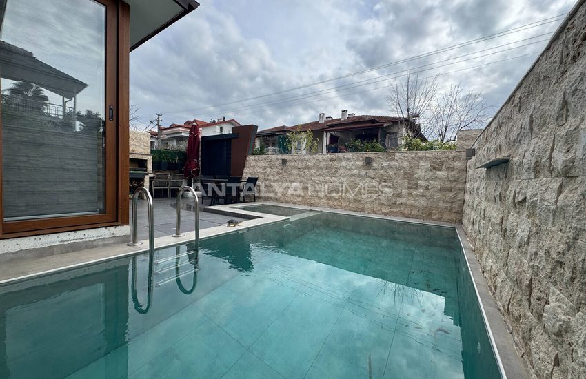 A 3-bedroom Home with a Pool in Fethiye Muğla 3